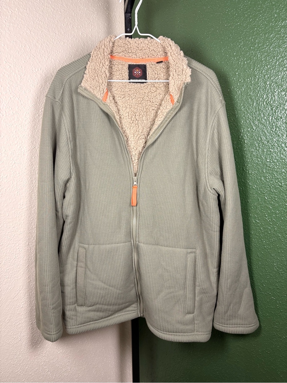 Mountain and Isles Men's Sage Green Sherpa-Lined Zip Sweater Jacket large